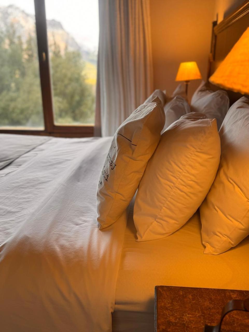 Arelauquen Bungalows & Suites San Carlos de Bariloche Exterior photo